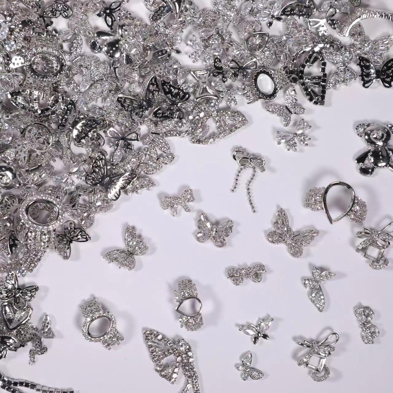 BUY 1 SHOVEL GET 2 SHOVELS!(JC LIMITED)