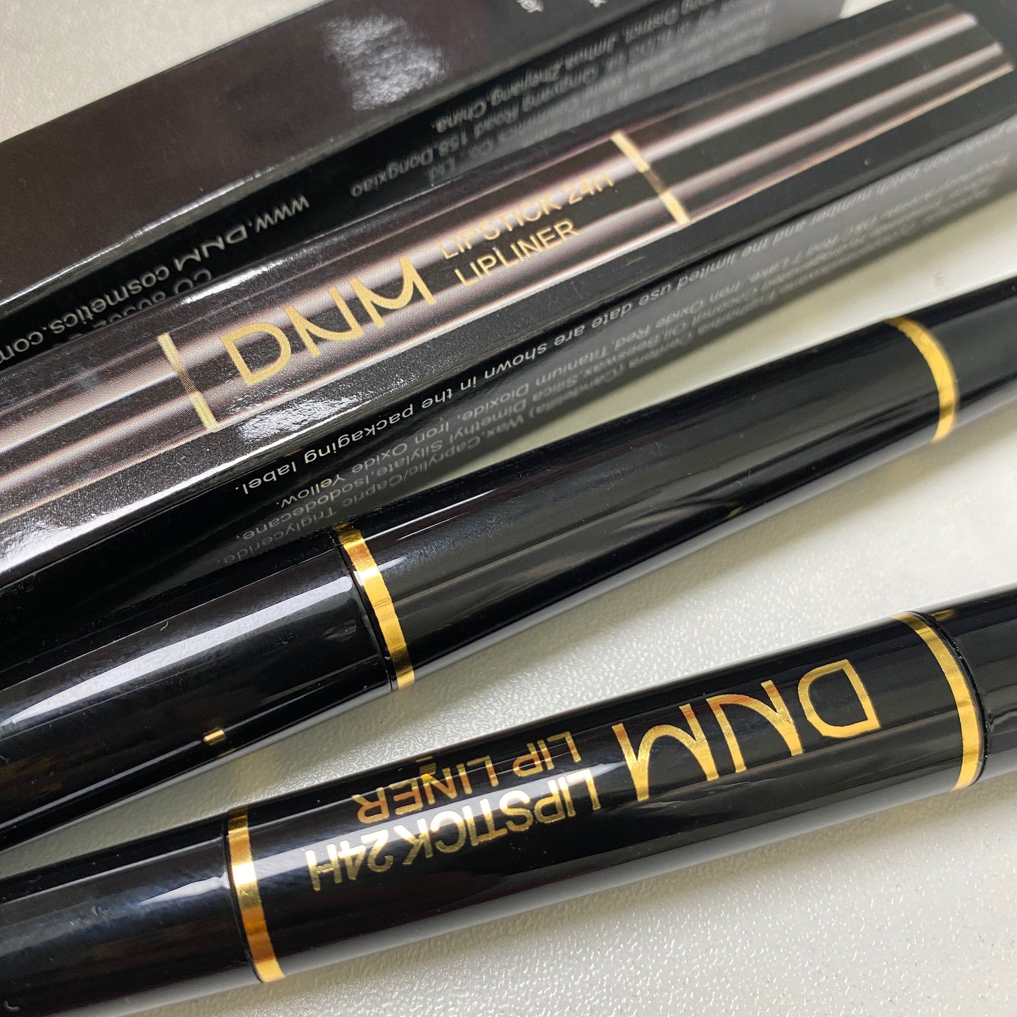 2 in 1 Viral Lip liner with Lipstick